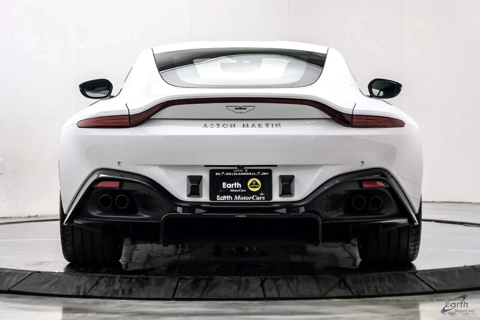 2022 Aston Martin Vantage Coupé (2018), 13/28