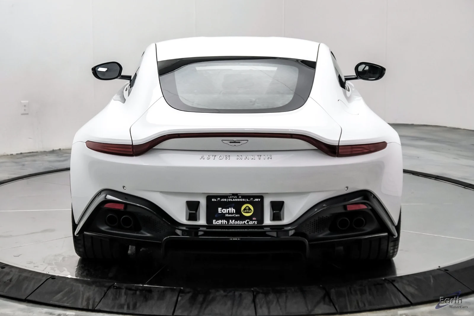 2022 Aston Martin Vantage Coupé (2018), 14/28