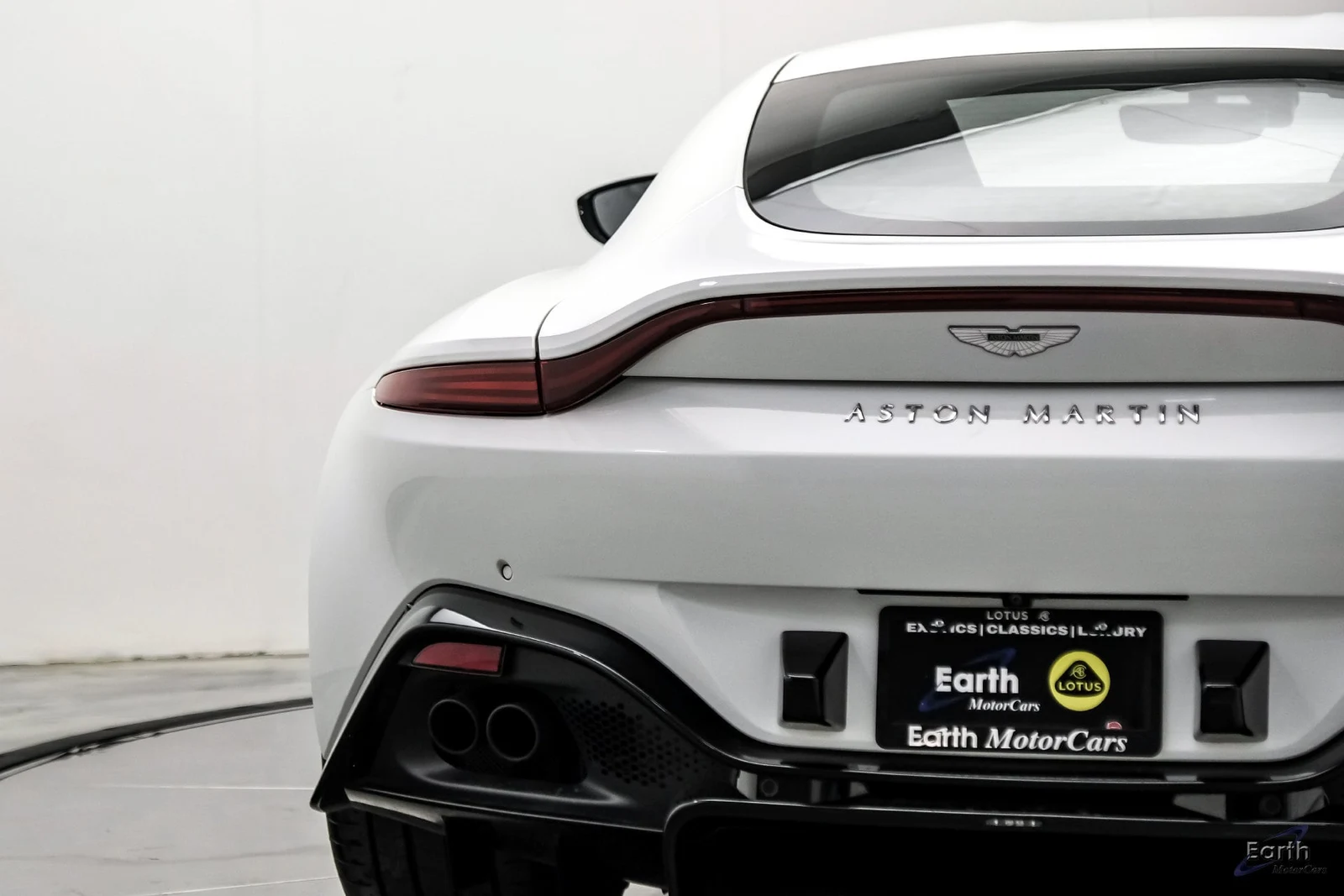 2022 Aston Martin Vantage Coupé (2018), 15/28