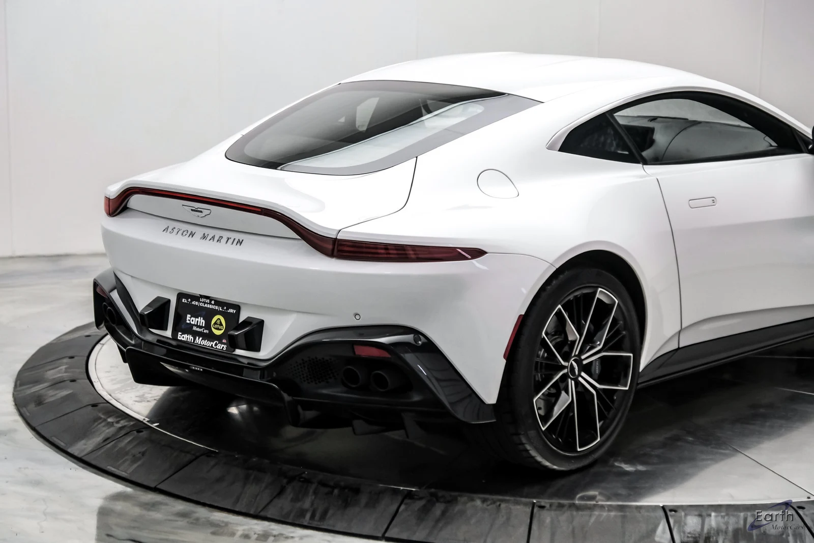 2022 Aston Martin Vantage Coupé (2018), 20/28