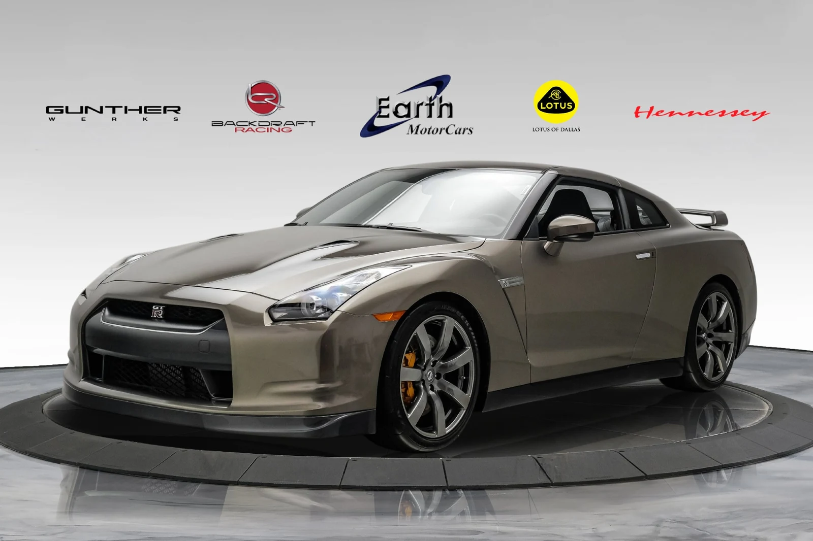 Nissan GT-R Premium (R35) | Earth MotorCars