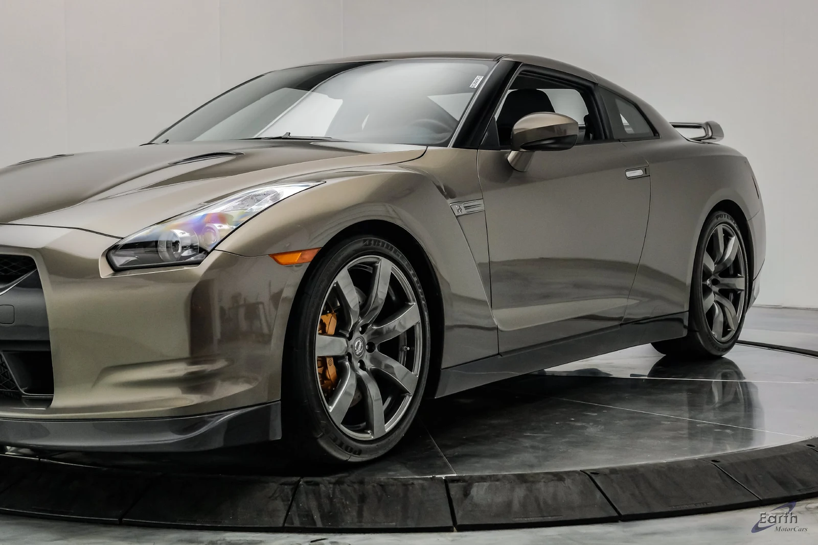 2009 Nissan GT-R Premium (R35), 7/28