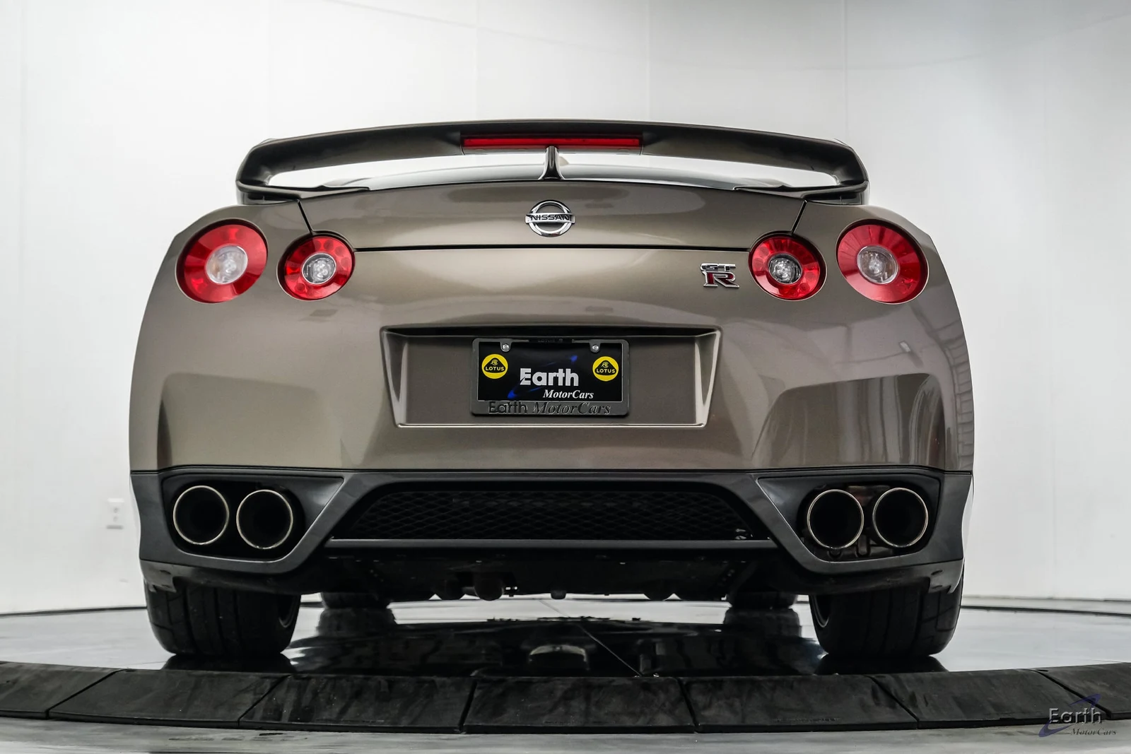 2009 Nissan GT-R Premium (R35), 16/28