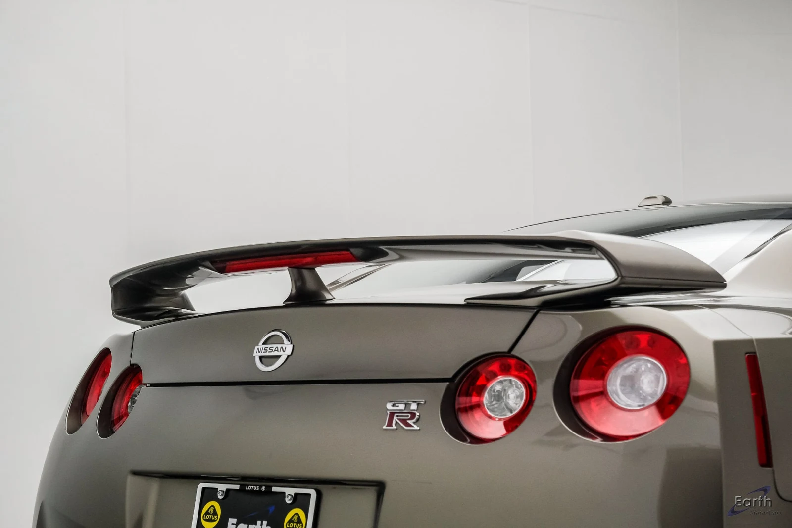 2009 Nissan GT-R Premium (R35), 20/28