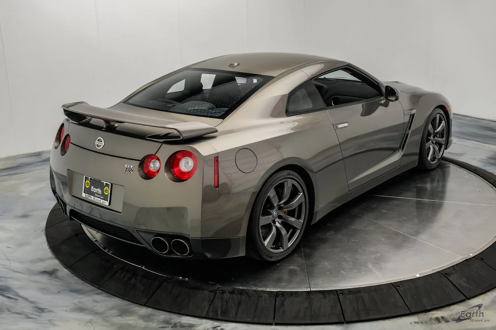 2009 Nissan GT-R Premium (R35), 23/28