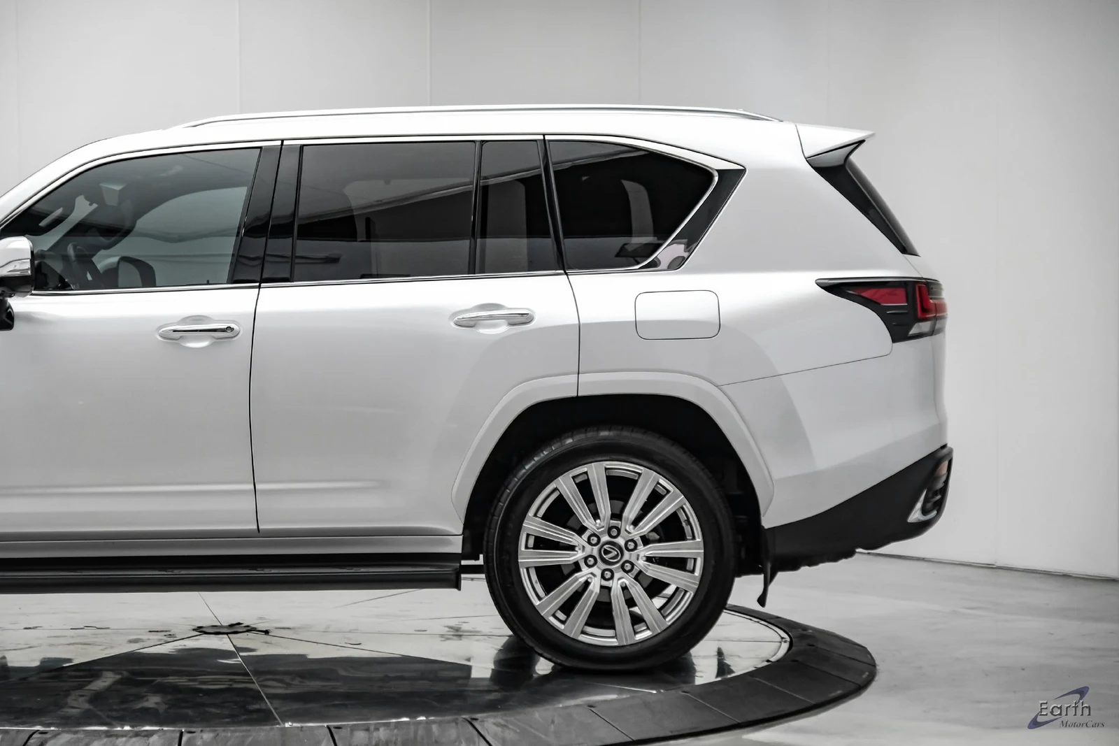 2023 Lexus LX 600, 7/28
