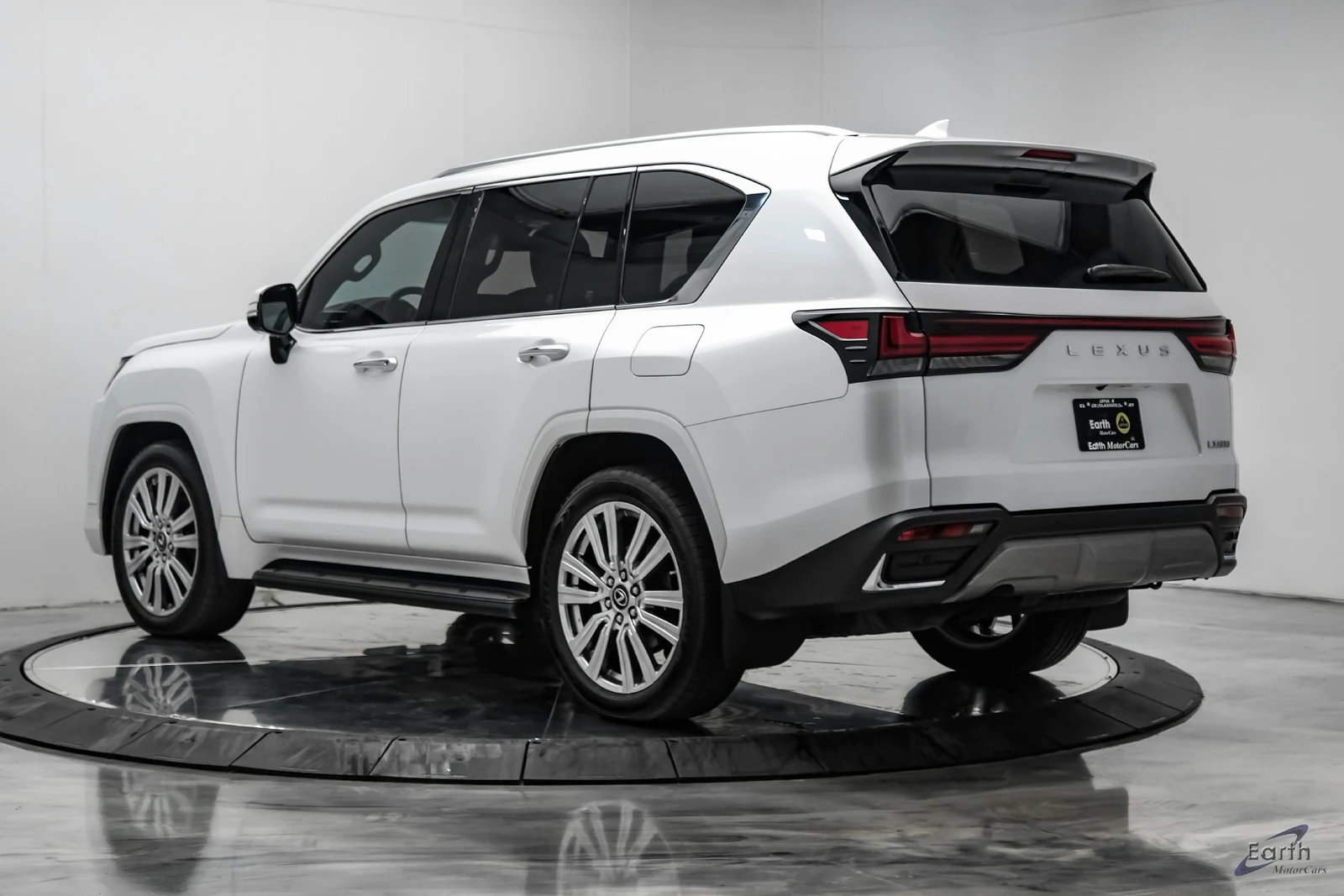2023 Lexus LX 600, 8/28