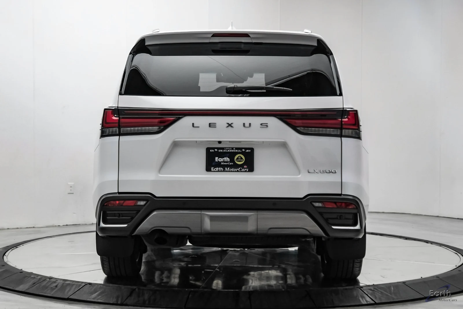 2023 Lexus LX 600, 10/28