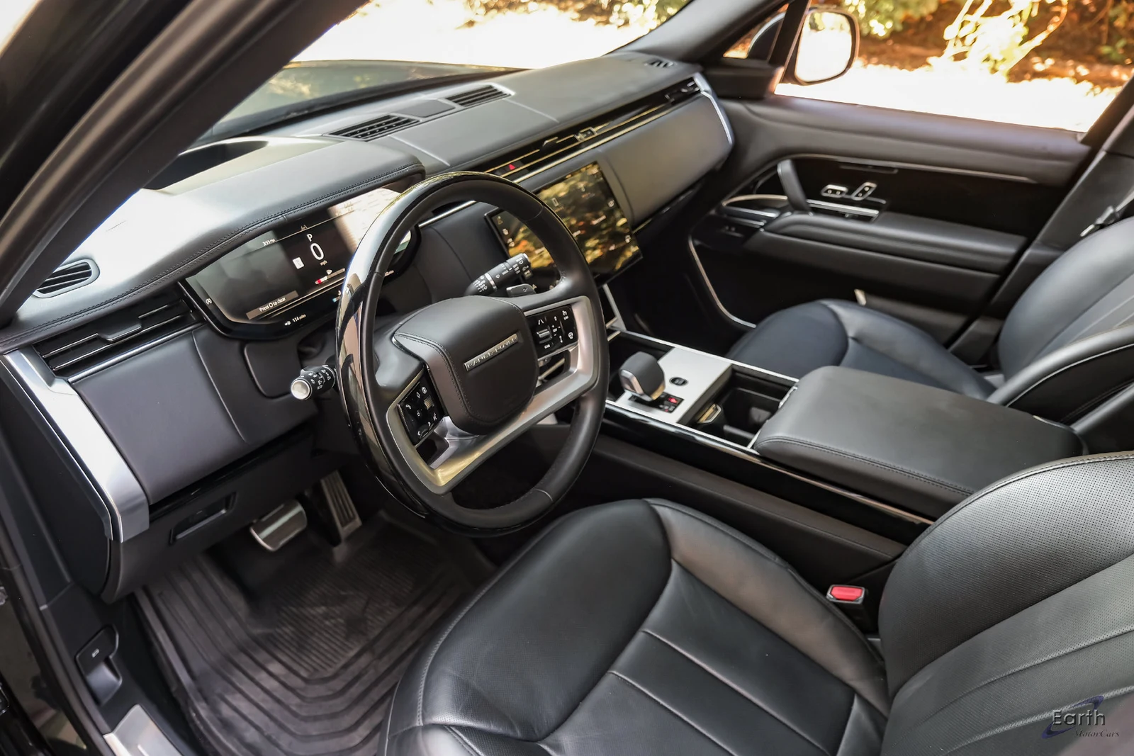 2025 Land Rover Range Rover SE LWB (L460), 3/29