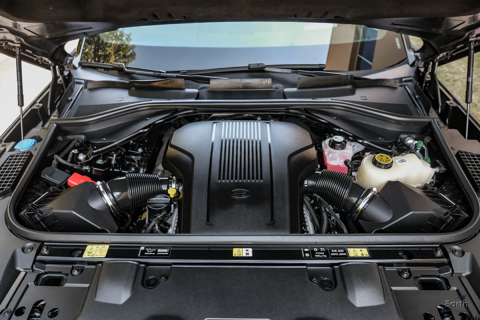 2025 Land Rover Range Rover SE LWB (L460), 4/29