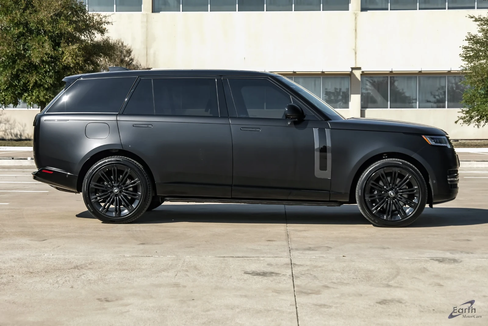 2025 Land Rover Range Rover SE LWB (L460), 18/29