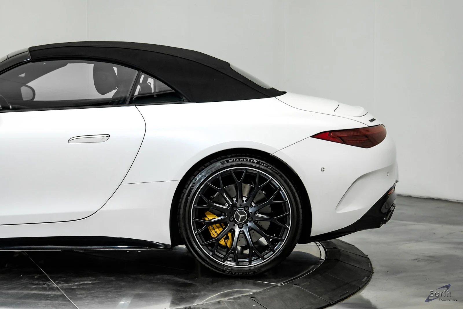 2022 Mercedes-Benz AMG SL 63 (R232), 8/28