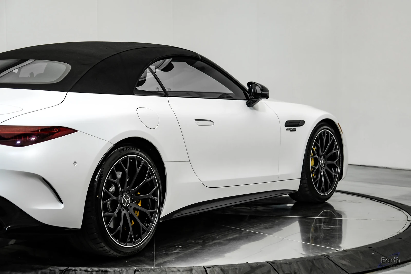 2022 Mercedes-Benz AMG SL 63 (R232), 17/28