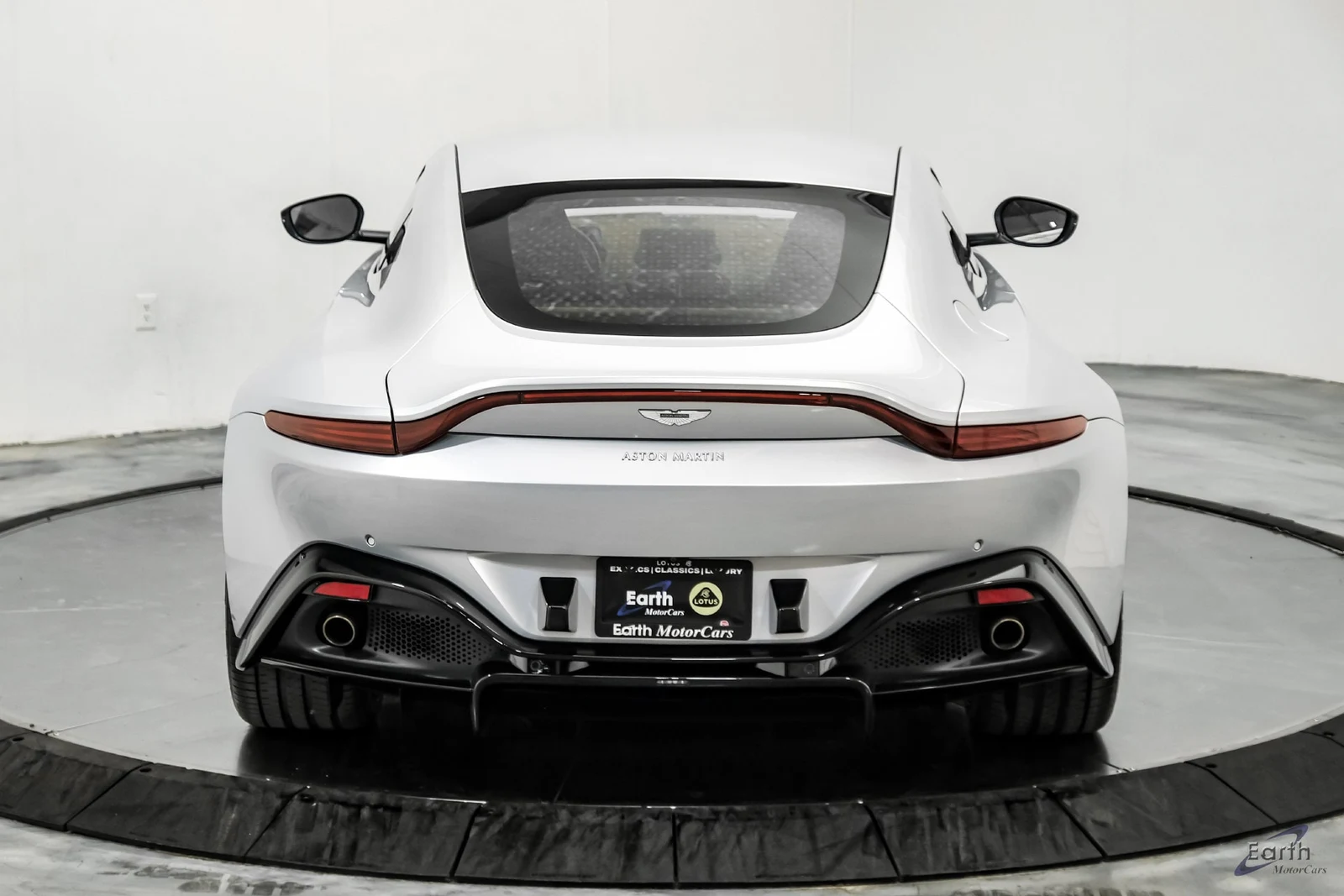 2020 Aston Martin Vantage Coupé (2018), 11/28