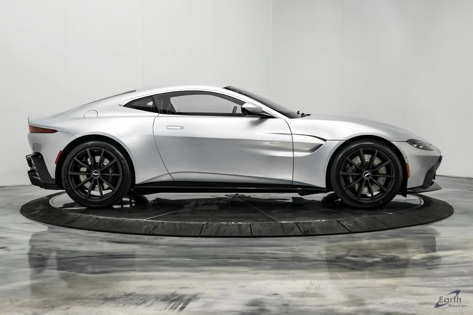 2020 Aston Martin Vantage Coupé (2018), 18/28