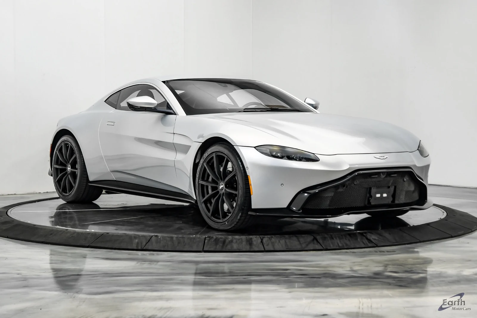 2020 Aston Martin Vantage Coupé (2018), 21/28