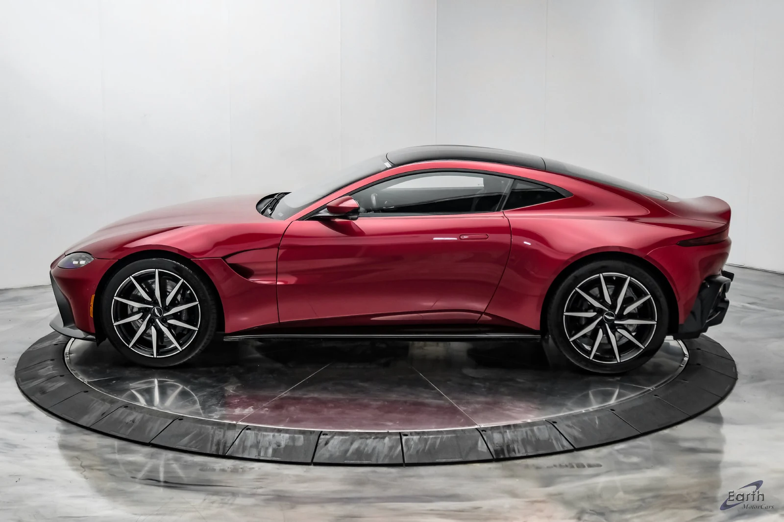 2019 Aston Martin Vantage Coupé (2018), 7/28