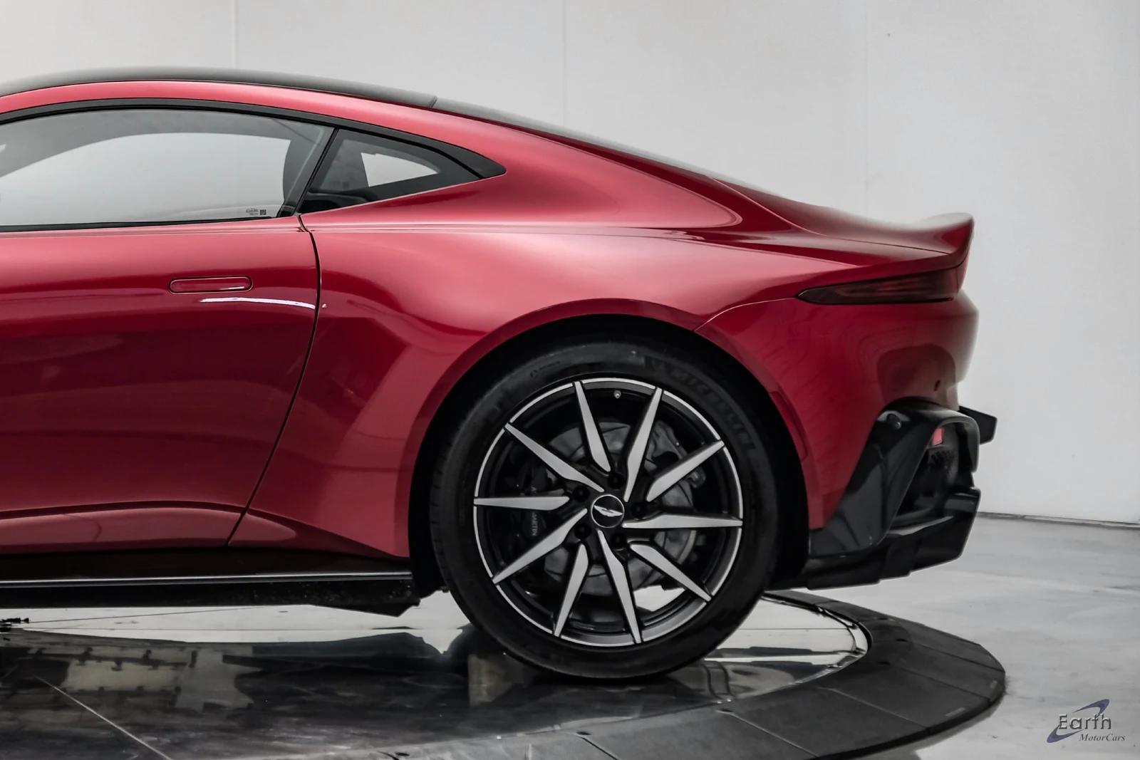 2019 Aston Martin Vantage Coupé (2018), 9/28