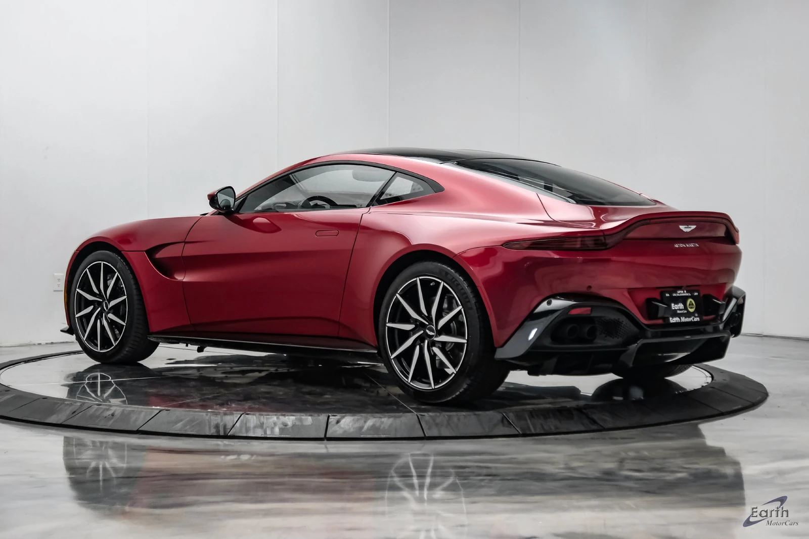 2019 Aston Martin Vantage Coupé (2018), 10/28