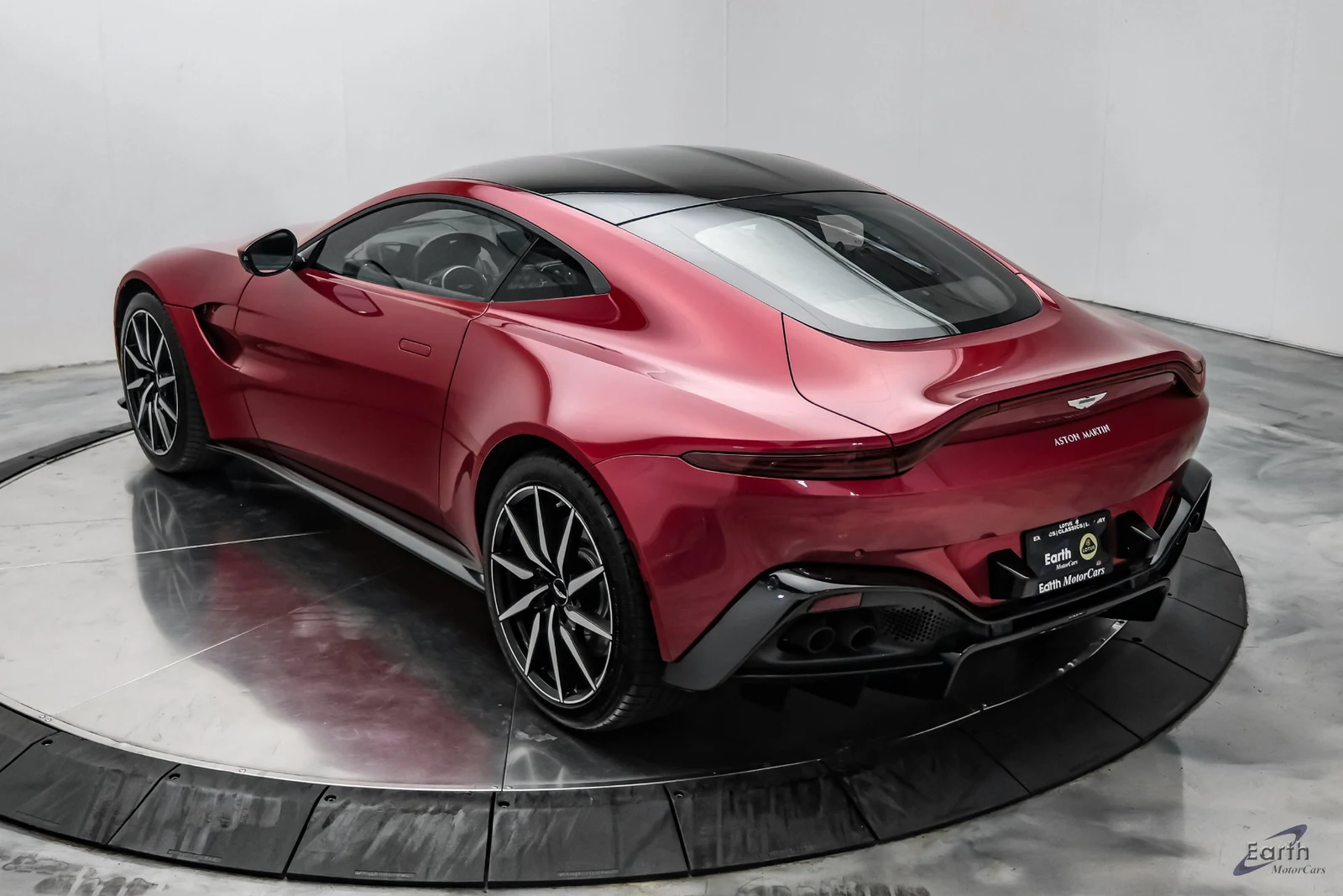2019 Aston Martin Vantage Coupé (2018), 12/28