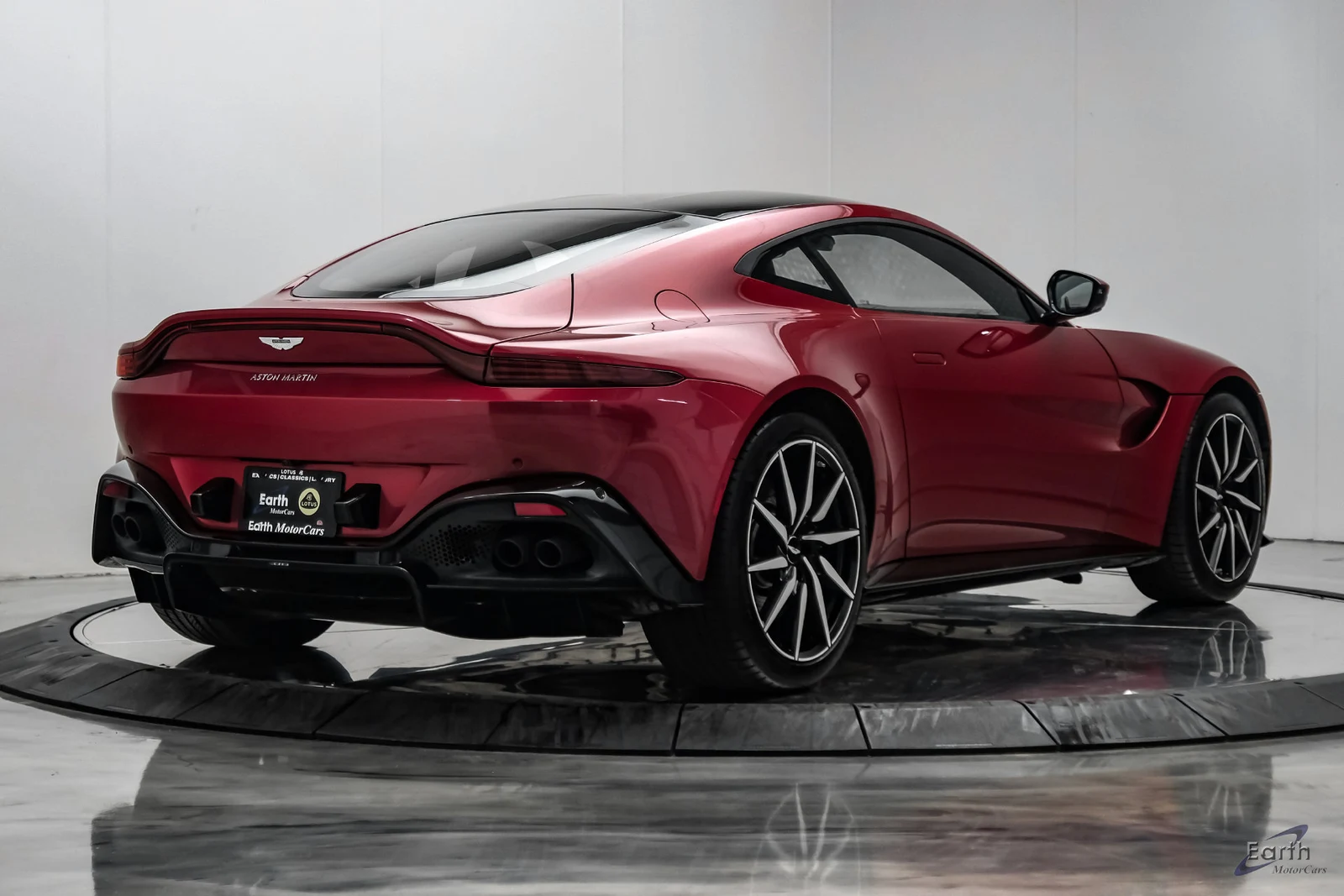 2019 Aston Martin Vantage Coupé (2018), 18/28