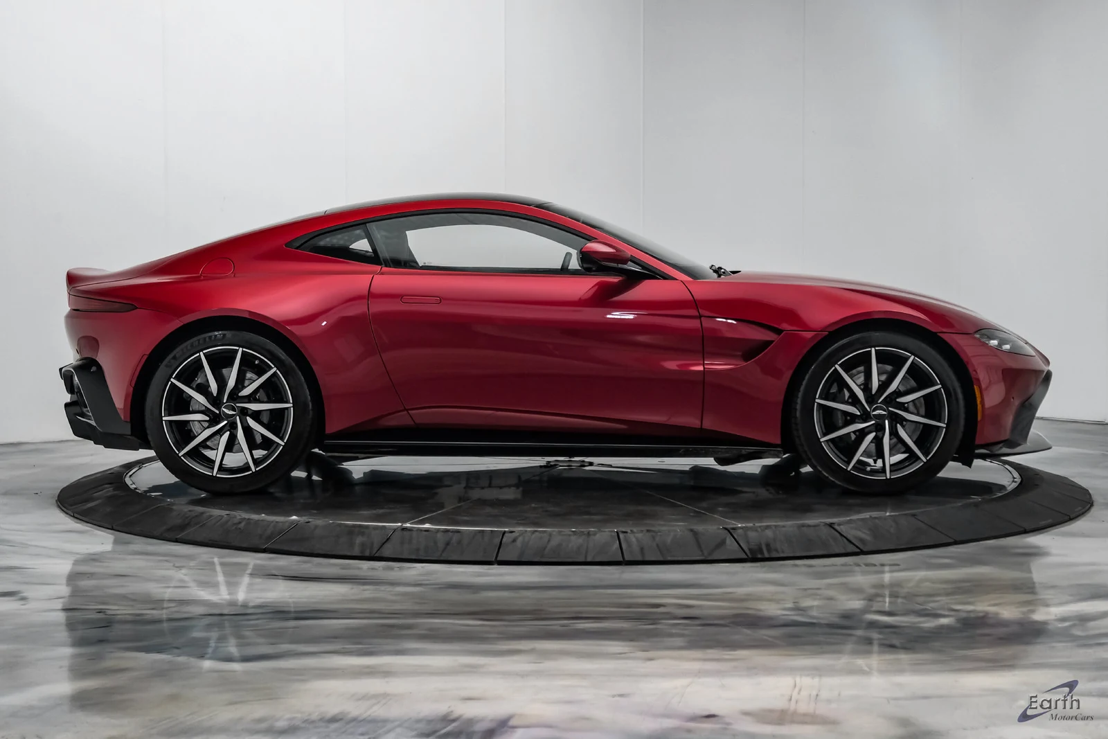 2019 Aston Martin Vantage Coupé (2018), 22/28