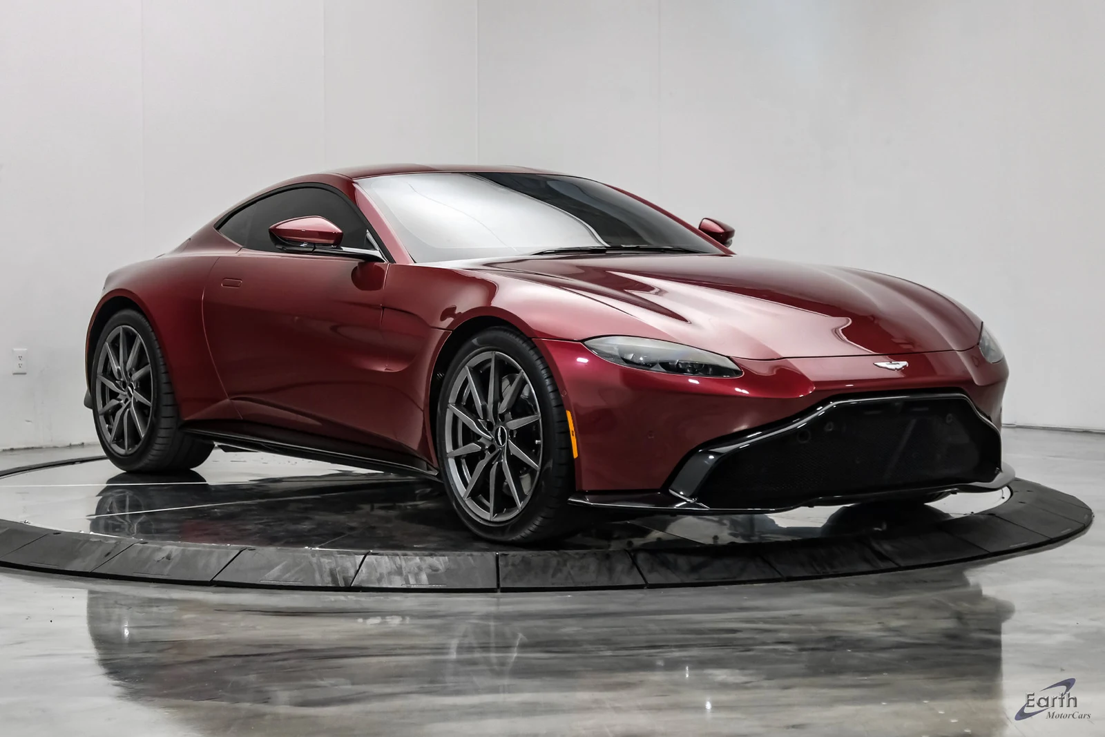 2020 Aston Martin Vantage Coupé (2018), 25/27