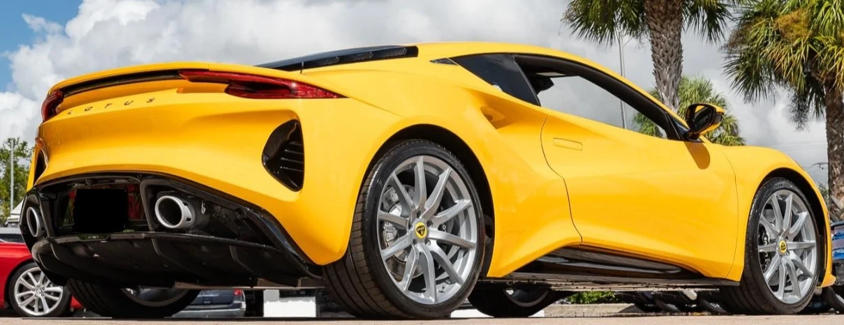 2025 Lotus Emira V6, 2/29