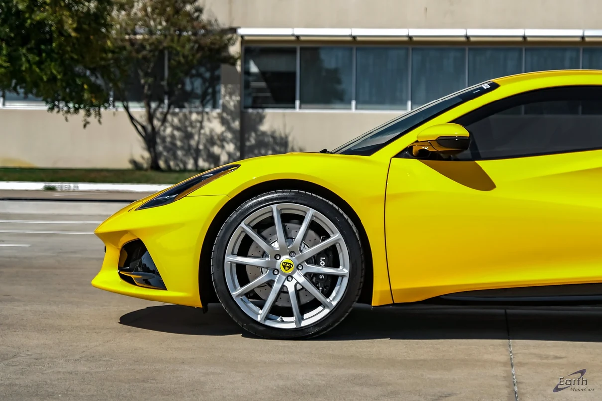 2025 Lotus Emira V6, 9/29
