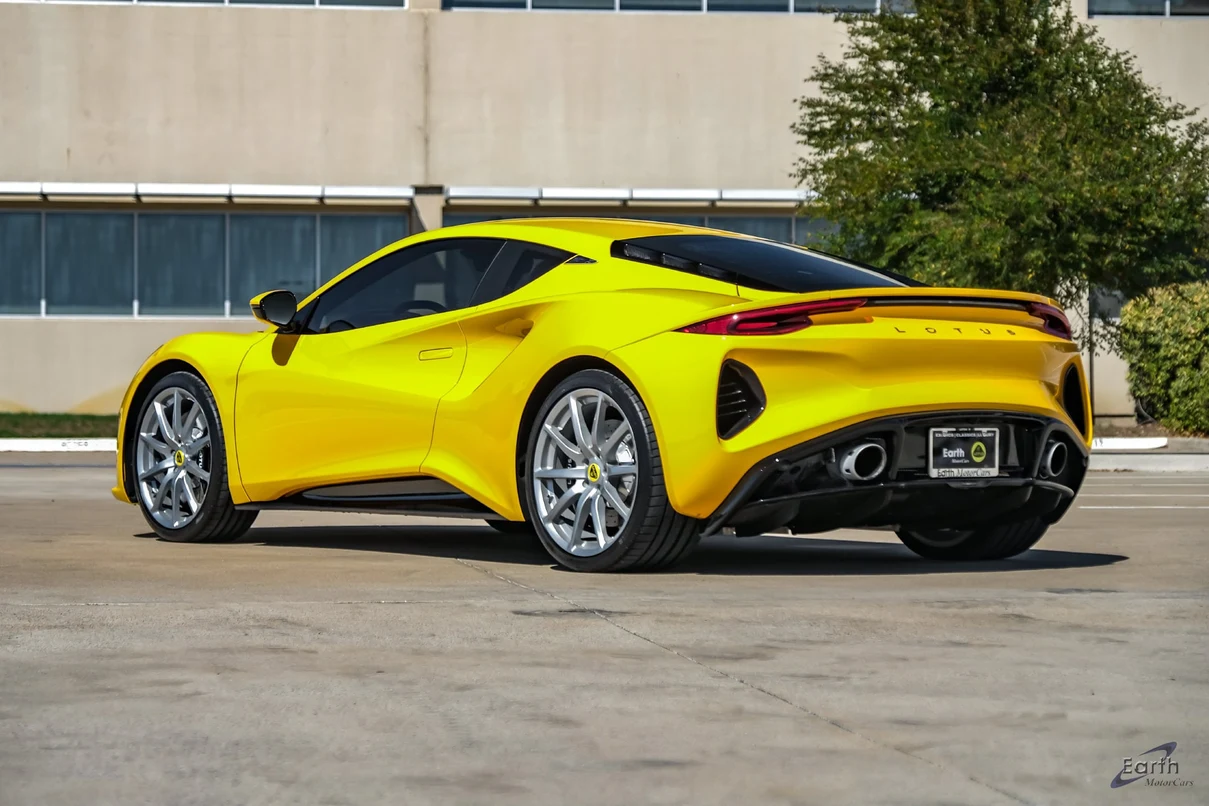2025 Lotus Emira V6, 11/29