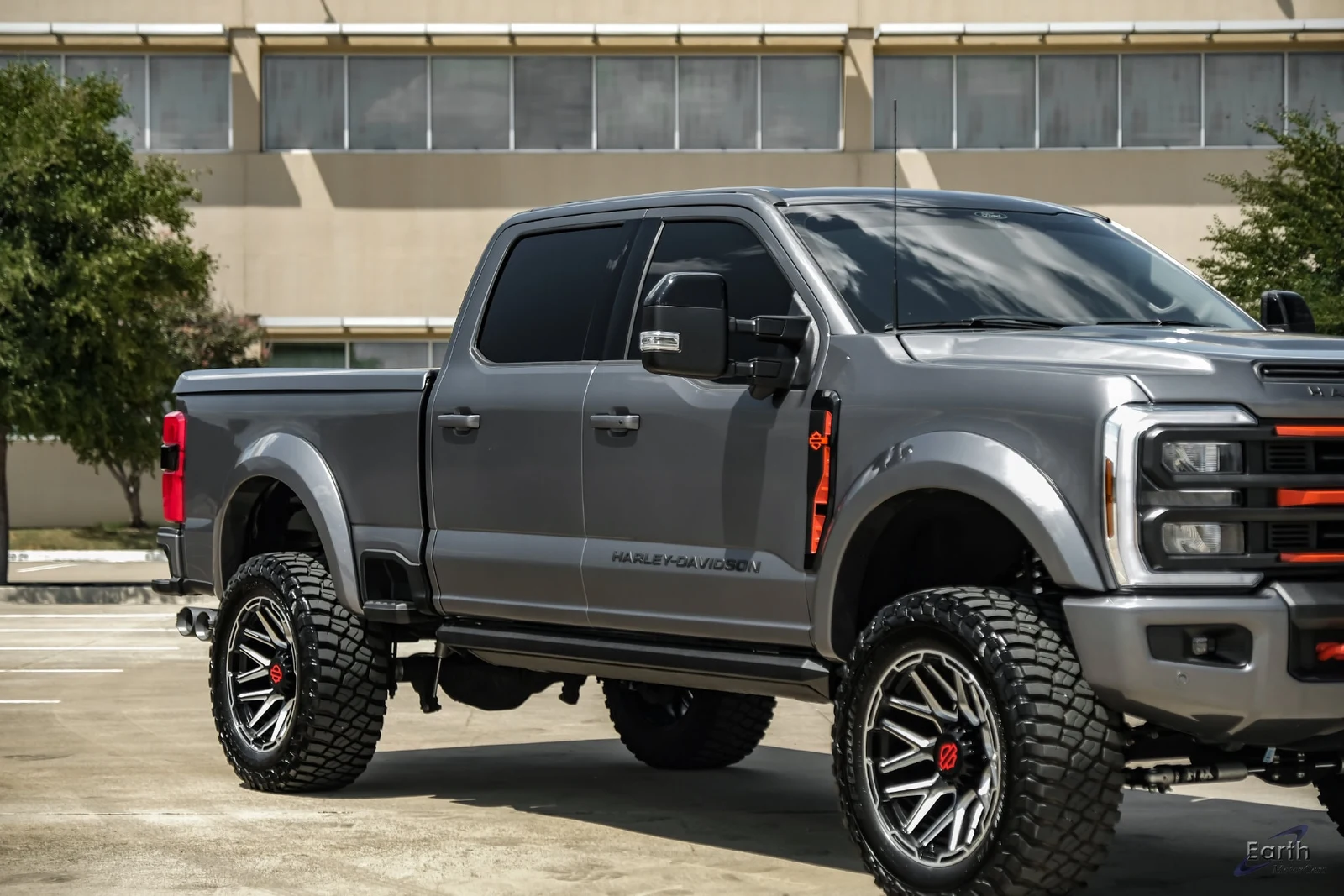2024 Ford F-250 Super Duty, 24/28