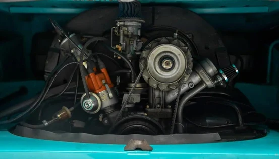 1973 Volkswagen T1 Samba, 3/4