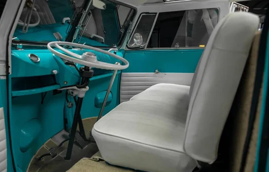 1973 Volkswagen T1 Samba, 4/4