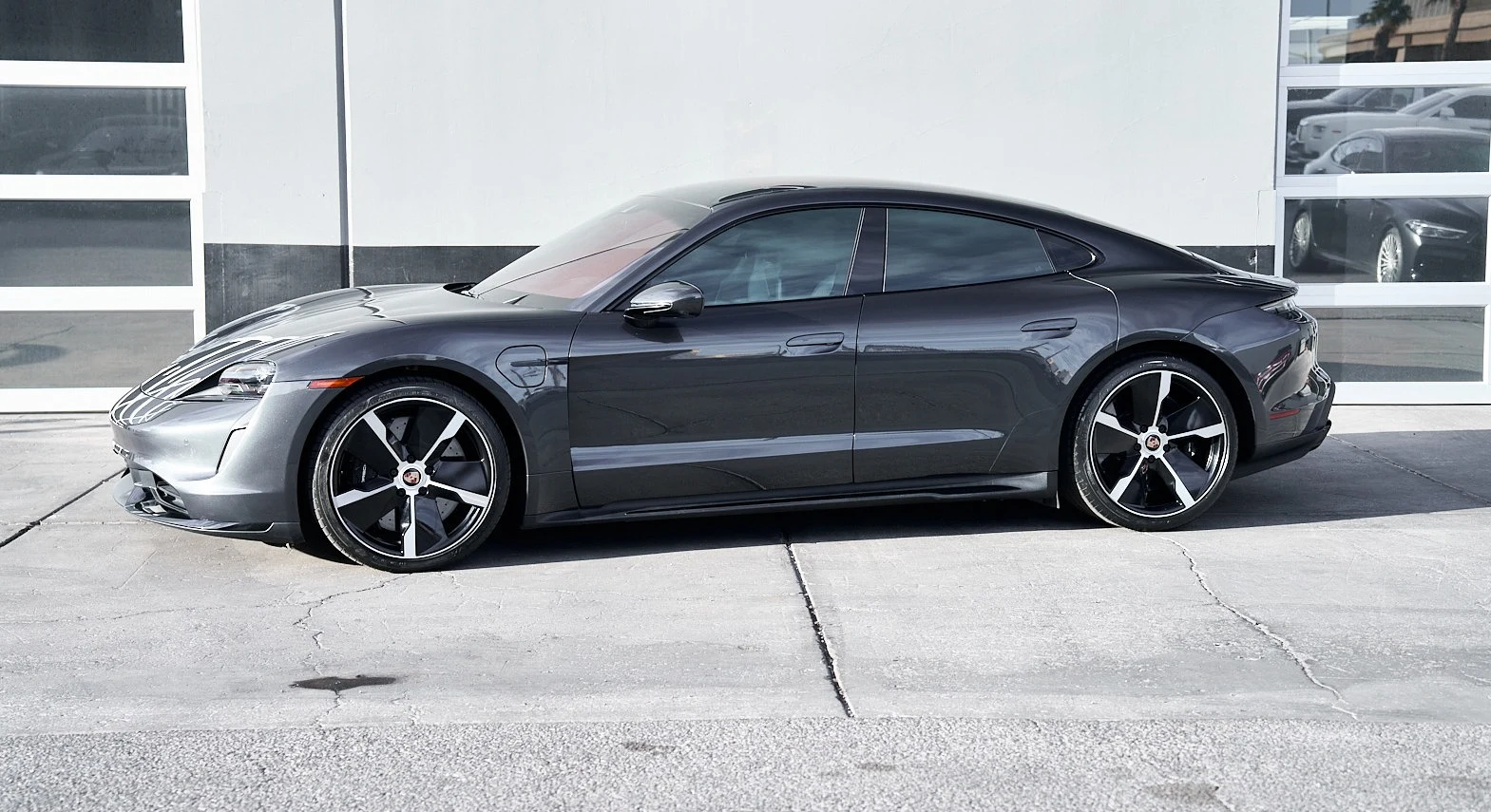 Porsche Taycan Turbo S (Original Version) | Earth MotorCars