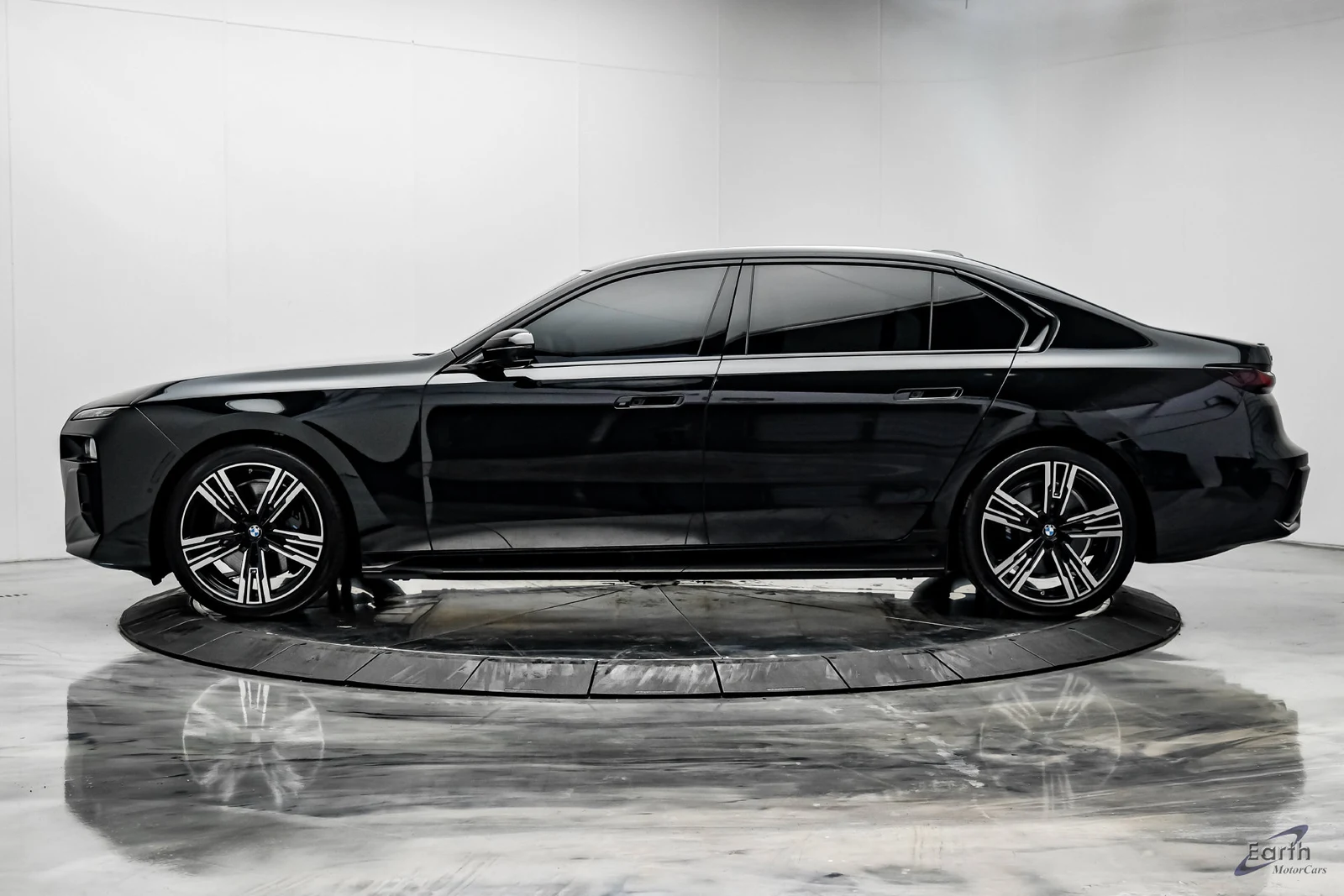 2025 BMW i7 xDrive60, 5/28