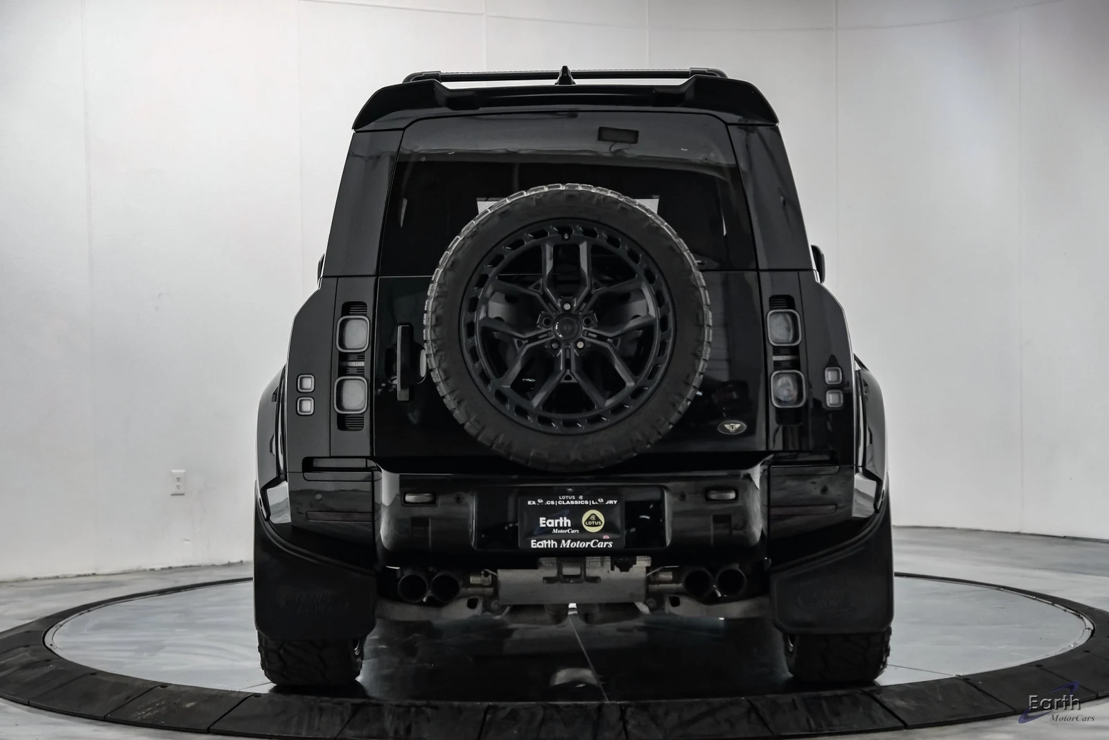 2022 Land Rover Defender 110 V8 (L663), 11/29