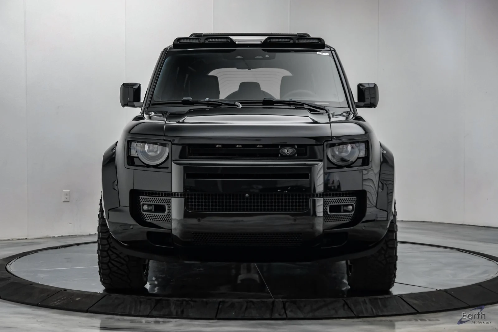 2022 Land Rover Defender 110 V8 (L663), 28/29