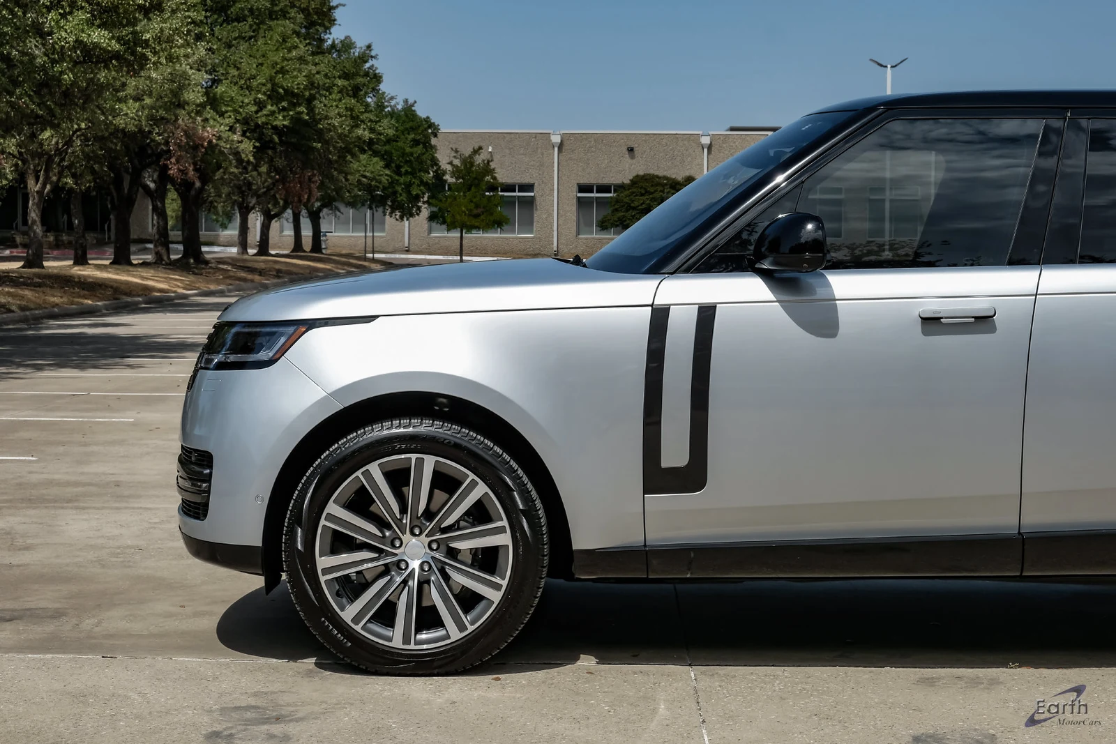 2023 Land Rover Range Rover SE (L460), 7/28