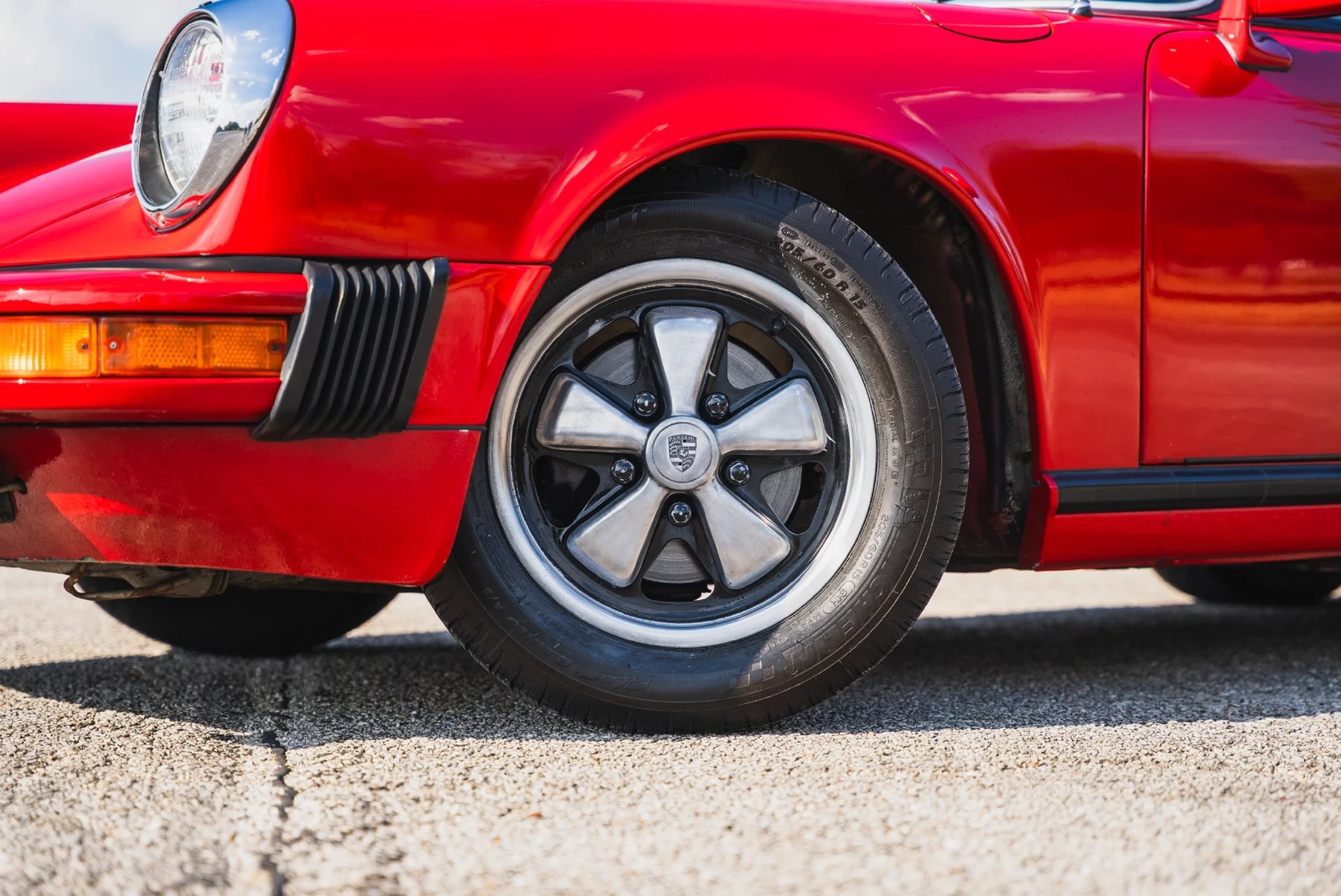 1976 Porsche 911 S Targa (G-Series), 4/30