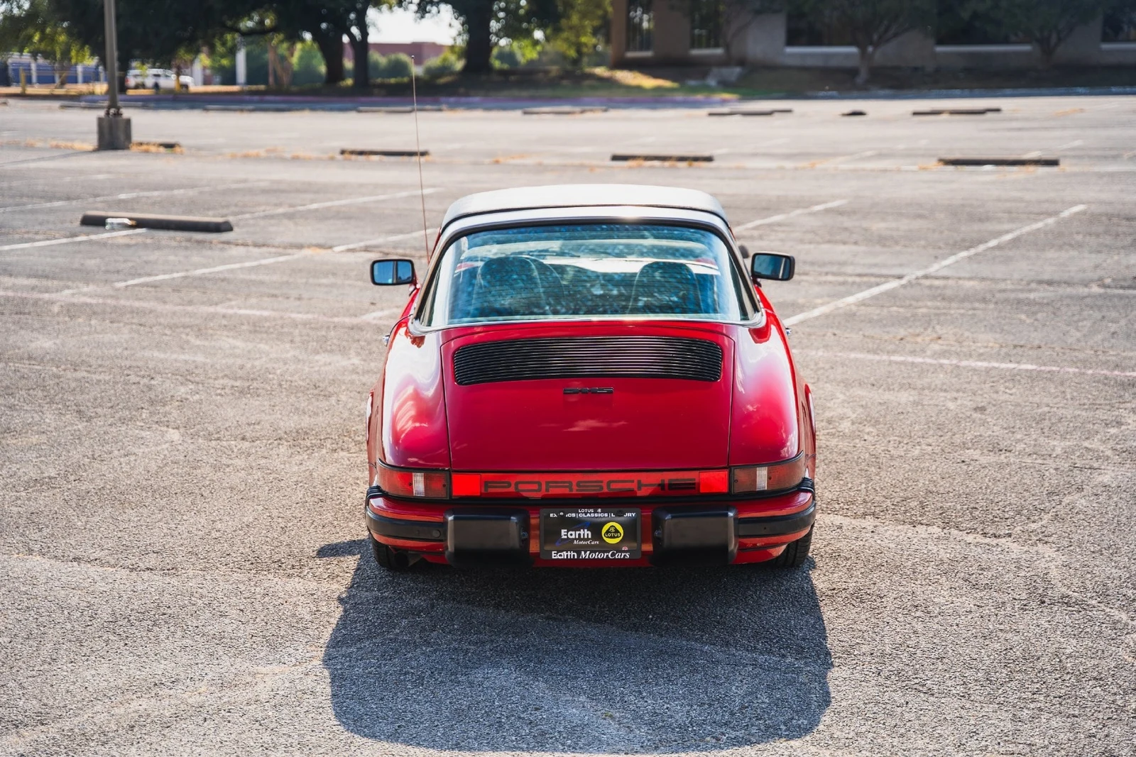 1976 Porsche 911 S Targa (G-Series), 12/30