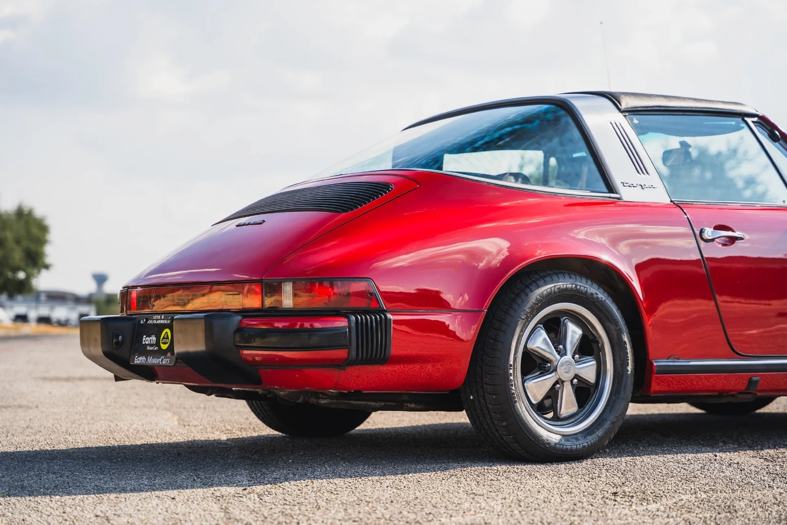 1976 Porsche 911 S Targa (G-Series), 16/30