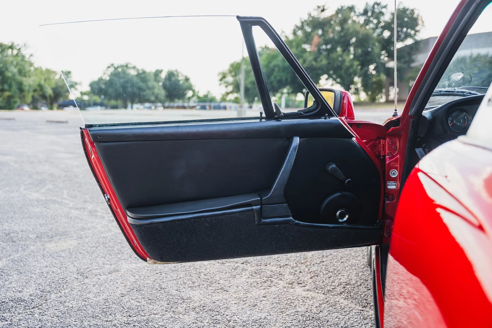1976 Porsche 911 S Targa (G-Series), 25/30