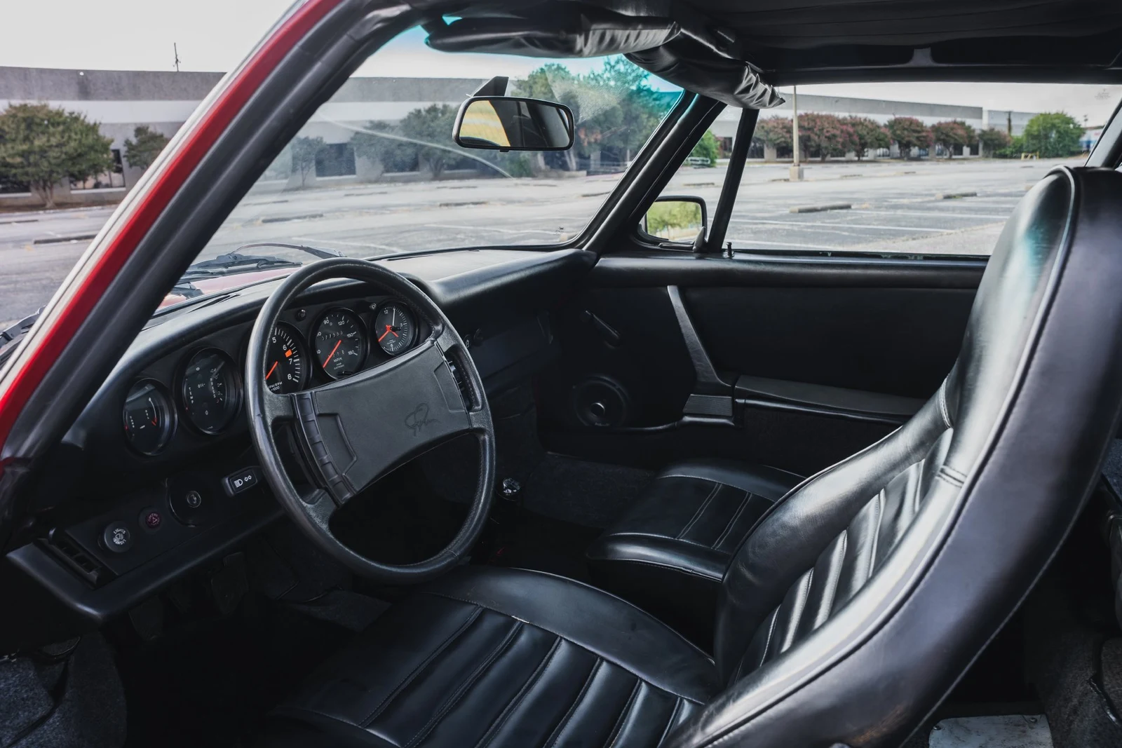 1976 Porsche 911 S Targa (G-Series), 29/30