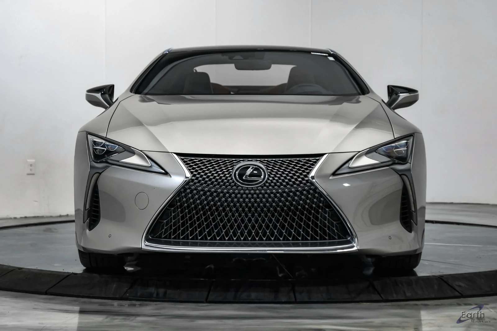 2018 Lexus LC 500, 27/28