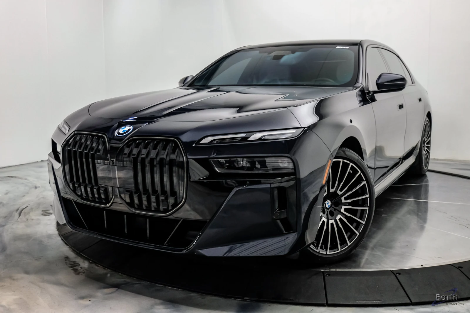 2025 BMW i7 xDrive60, 4/28