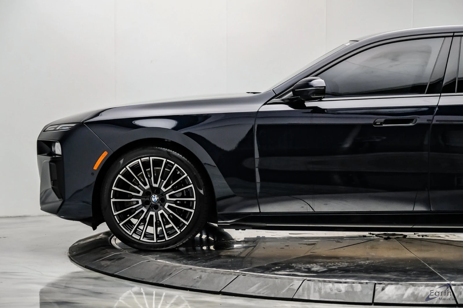 2025 BMW i7 xDrive60, 6/28