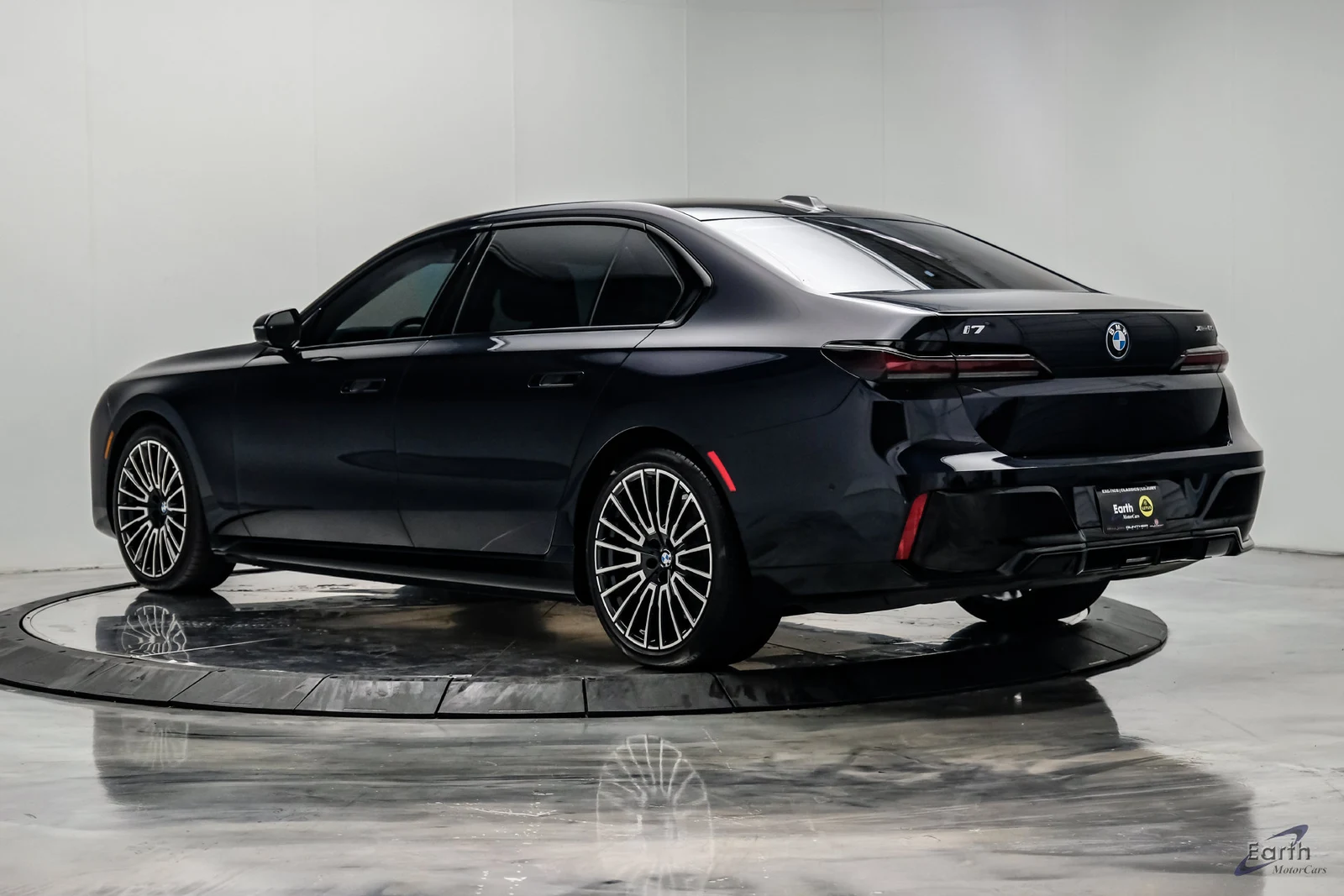 2025 BMW i7 xDrive60, 8/28