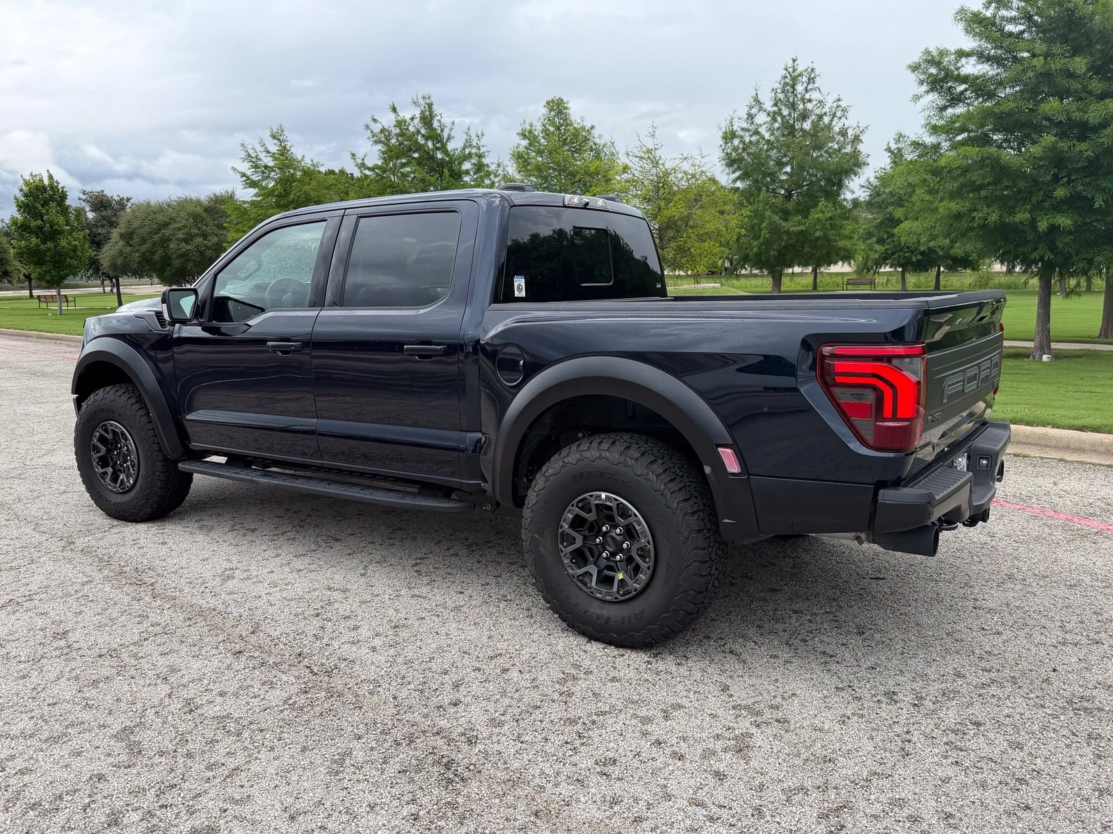 2026 Ford F-150 Raptor R, 2/10