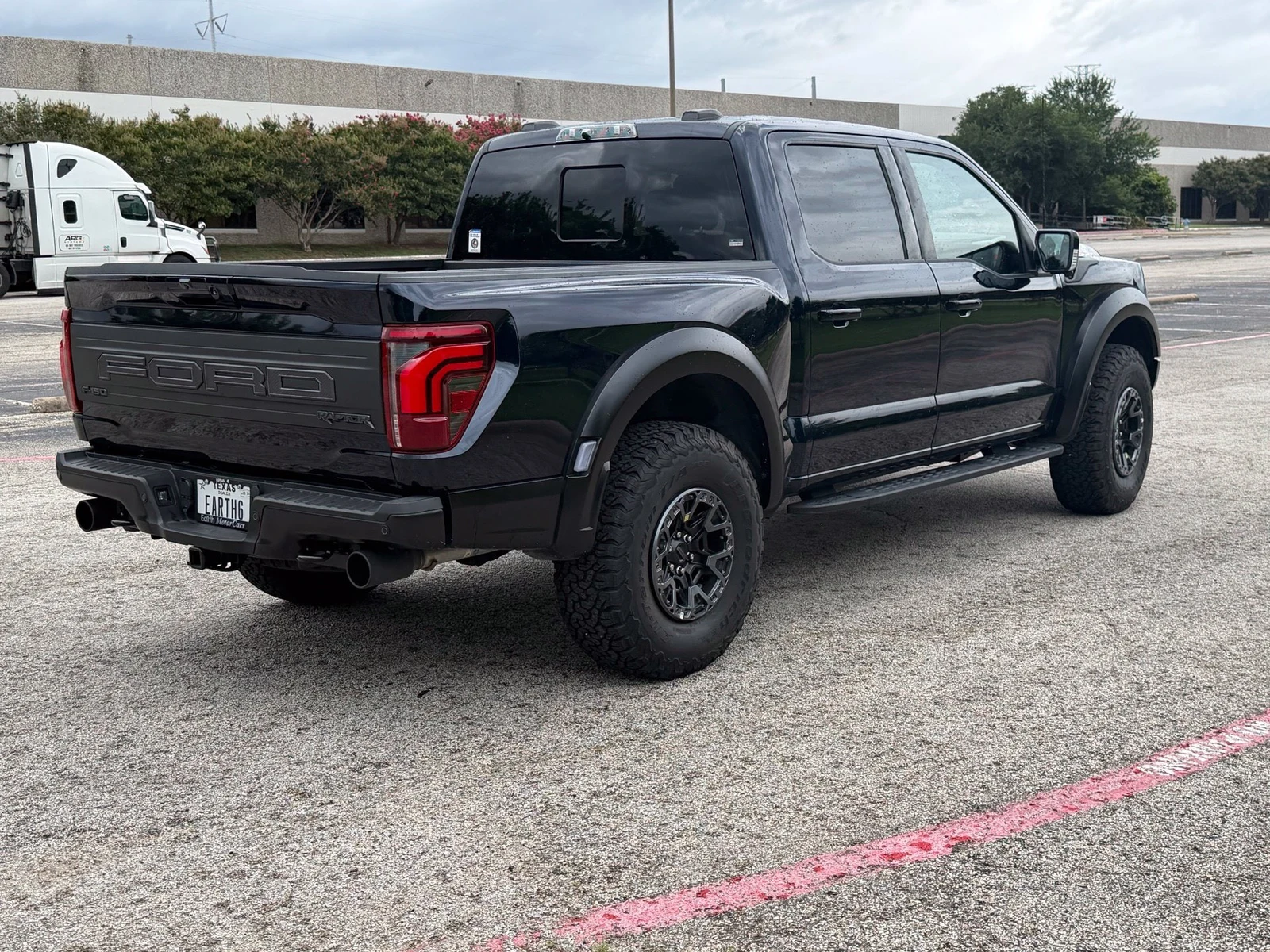 2026 Ford F-150 Raptor R, 4/10