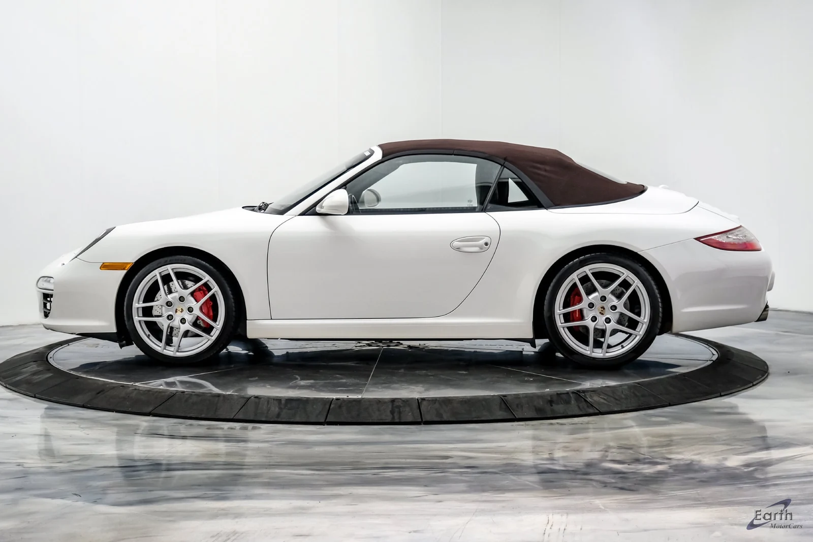 2011 Porsche 911 Carrera S Cabriolet (997.2), 8/28